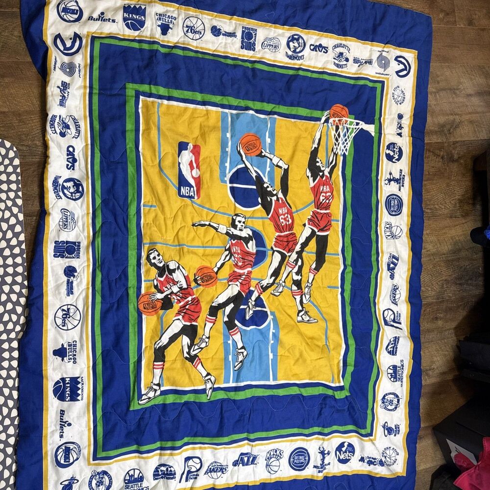 Vintage NBA Basketball All Over Print Original Bedding Chicago Bulls Cavs Cavs